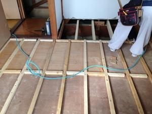 2階洋室、和室、階段リフォーム工事！