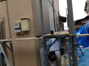 隣のブロック塀と土砂が倒壊、崩落して来たのにビクともしなかった白木建設が建てた家の修繕工事！