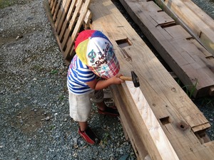 長男坊の釘打ち！