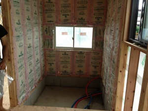 使わなくなった建物を解体(減築)して洋室と浴室を増築工事の内装工事！