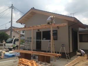 使わなくなった建物を解体(減築)して洋室と浴室を増築工事の外部仕上完成！