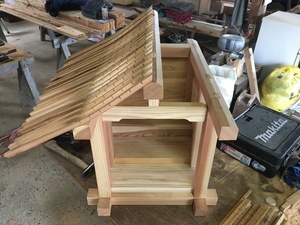 【古賀市  M様邸】駐車場建設後  竹垣、フェンス設置完了後 祠の御社造りの屋根仕舞い編（宗像市  白木建設）