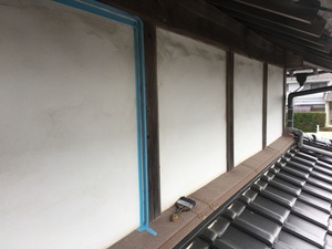 【宗像市　A様邸】約築40年の白木建設が建てた入母屋造の御宅の外壁防水工事　(宗像市　白木建設)