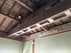 【遠賀郡  Y様邸】築45年の入母屋造りの屋根改修再生工事  （松梁補強編）（宗像市  白木建設）