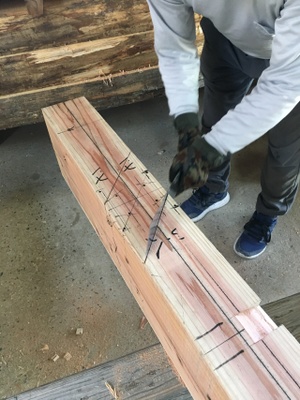 【遠賀郡  Y様邸】築45年の入母屋造りの屋根改修再生工事  （入母屋隅木口脇部切込み編）（宗像市  白木建設）