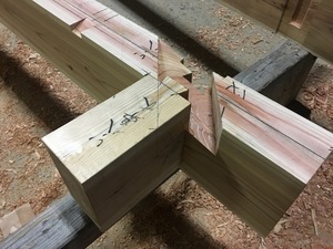 【遠賀郡  Y様邸】築45年の入母屋造りの屋根改修再生工事  （入母屋隅木口脇部仮組み編）（宗像市  白木建設）