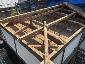 【遠賀郡  Y様邸】築45年の入母屋造りの屋根改修再生工事  （入母屋屋根小屋組解体編）（宗像市  白木建設）