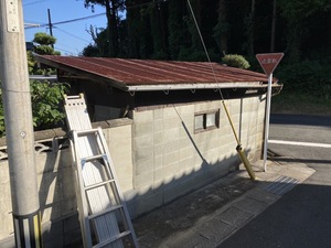 【宗像市　T様邸】倉庫の屋根の波トタン張替え工事　宗像市　白木建設