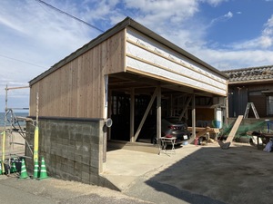 【宗像市　Ｉ様邸】海沿いの車庫及び倉庫の外壁改修工事　宗像市　白木建設