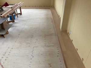 【宗像市　消防格納庫】高校の先輩が営む工務店の現場に作業応援に行って来ました。　宗像市　白木建設